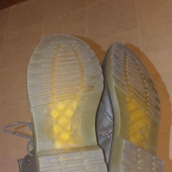 Doc Martens Junior 1460 Patent Leather Lace Up Boots - Picture 3 of 6